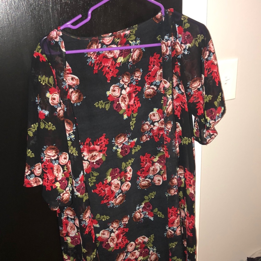 BRAND NEW floral cardigan